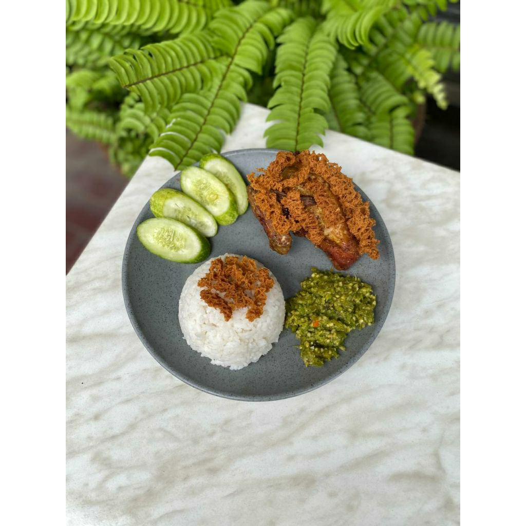 Ayam.penyet sambal ijo