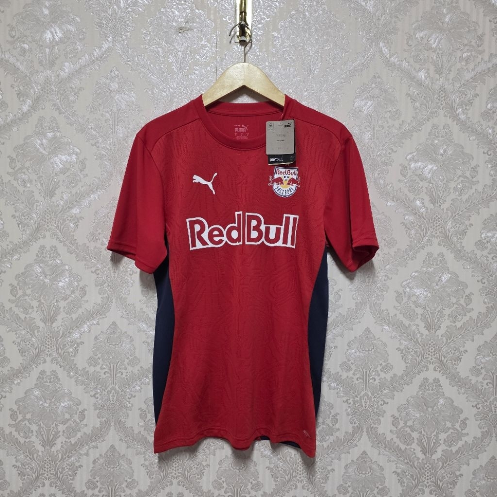 PM FC RED BULL SALZBURG TRAINING JERSEY - 778376 - BRAND NEW WITH TAG (SAMPLE TAG) - SIZE M - 71 x 5