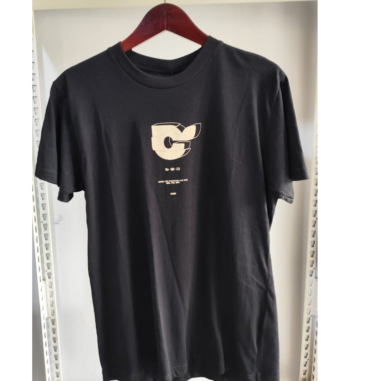 KAOS PRIA - (COSMIC) GLOAM HITAM // TSHIRT DISTRO  ORIGINAL