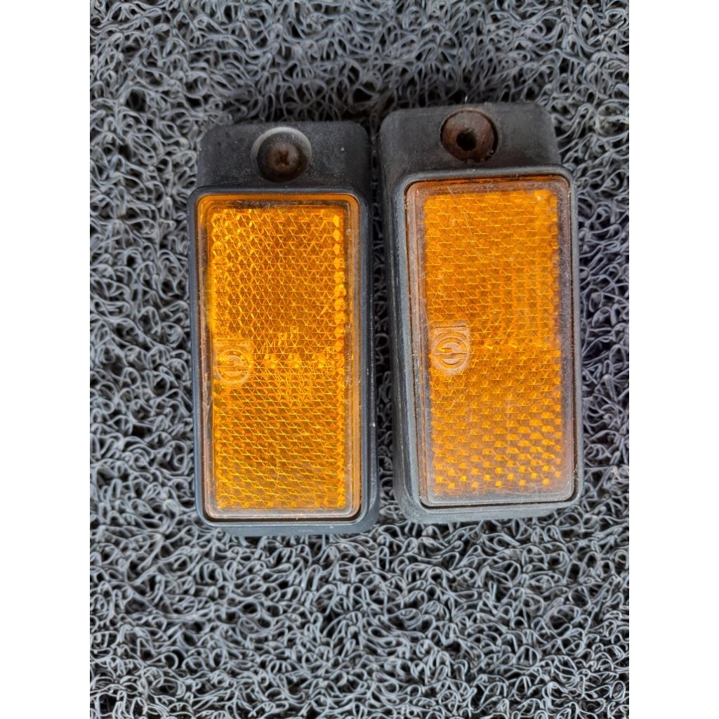 Mata kucing pangkon lampu depan gl 100 original