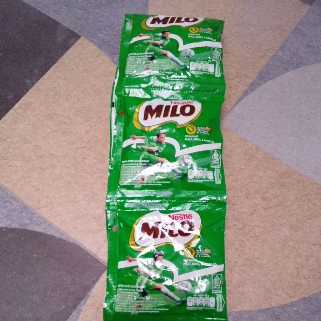 

Milo minuman serbuk coklat 1 renceng isi 10