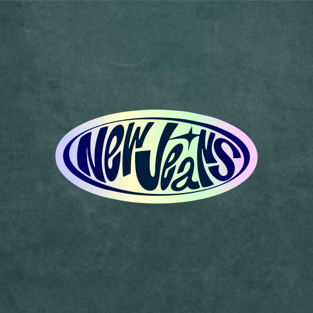 

Stiker Anime Hologram Logo New Jeans Case Hp dan Laptop 7 Cm