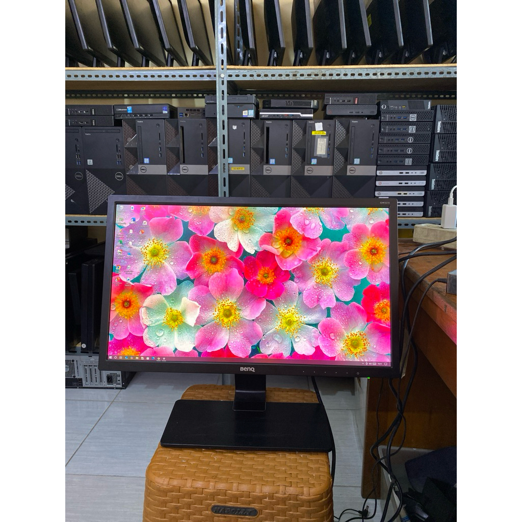 MONITOR LED 22 IN FULL HD BENQ GW2270 bergaransi komplit kabel