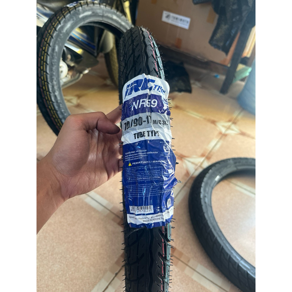 BAN IRC NR69 70/90 80/90 17 TUBETYPE