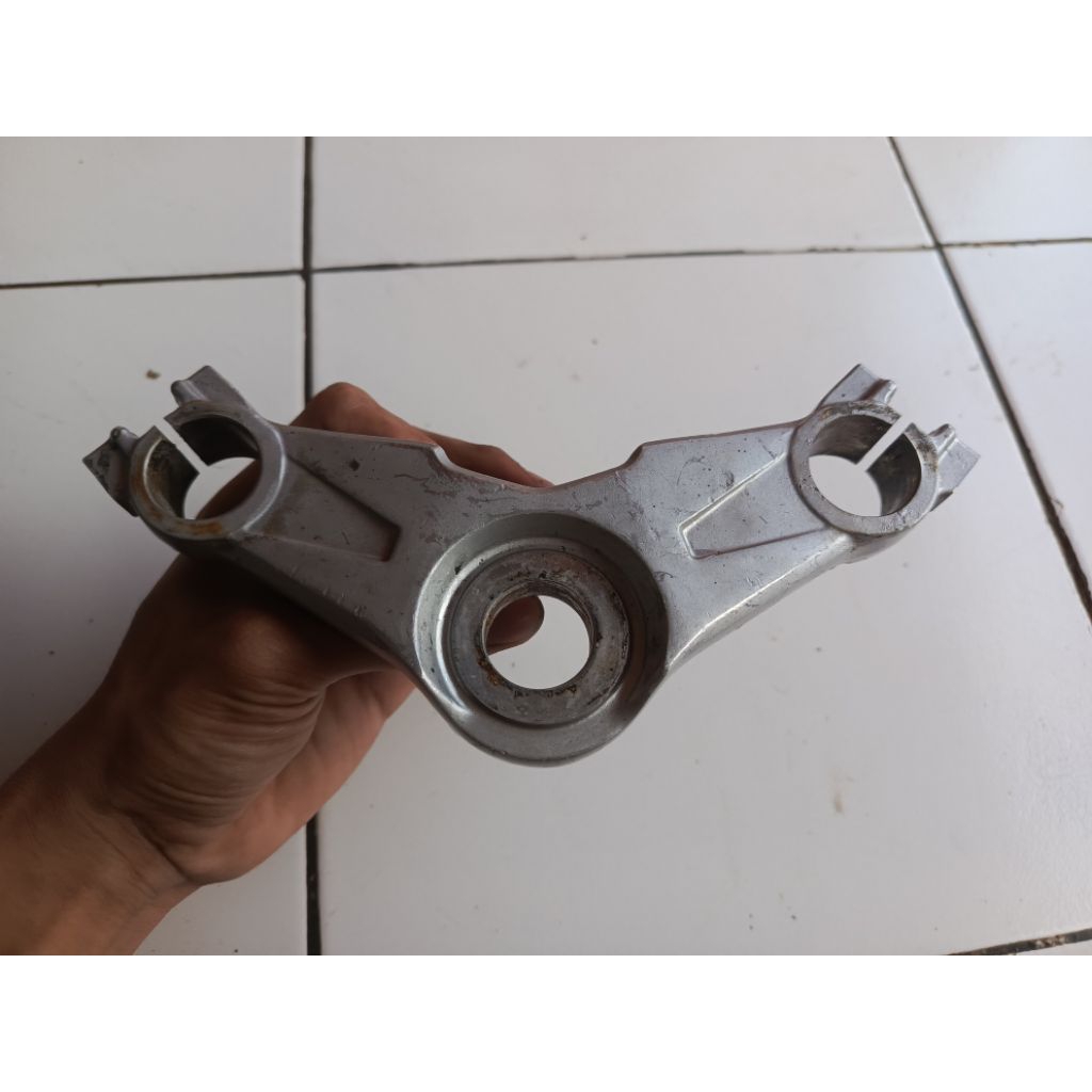 Segitiga atas Honda Sonic 150 R copotan ori