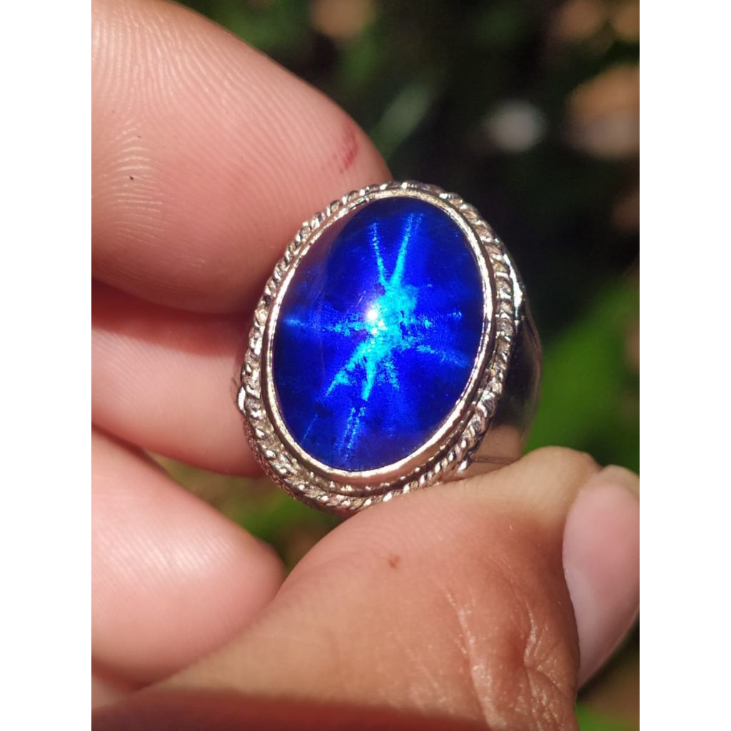 royal blue stone blue siam star 12 ray