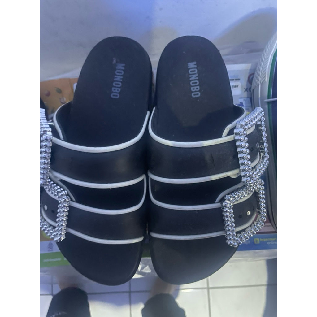 Sandal Perempuan Fashion Monobo size 5 ,insole 22cm, ORI THAILAND