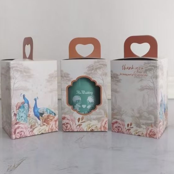 

(Sablon) Paper Box 9x9x14cm Kemasan Souvenir Dus Gelas Sedotan Botol Rabbit