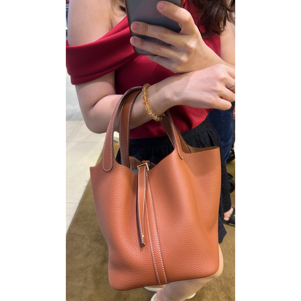 Tas Wanita Fashion Top Handle bag No Merk No Brand Mirip Picotin