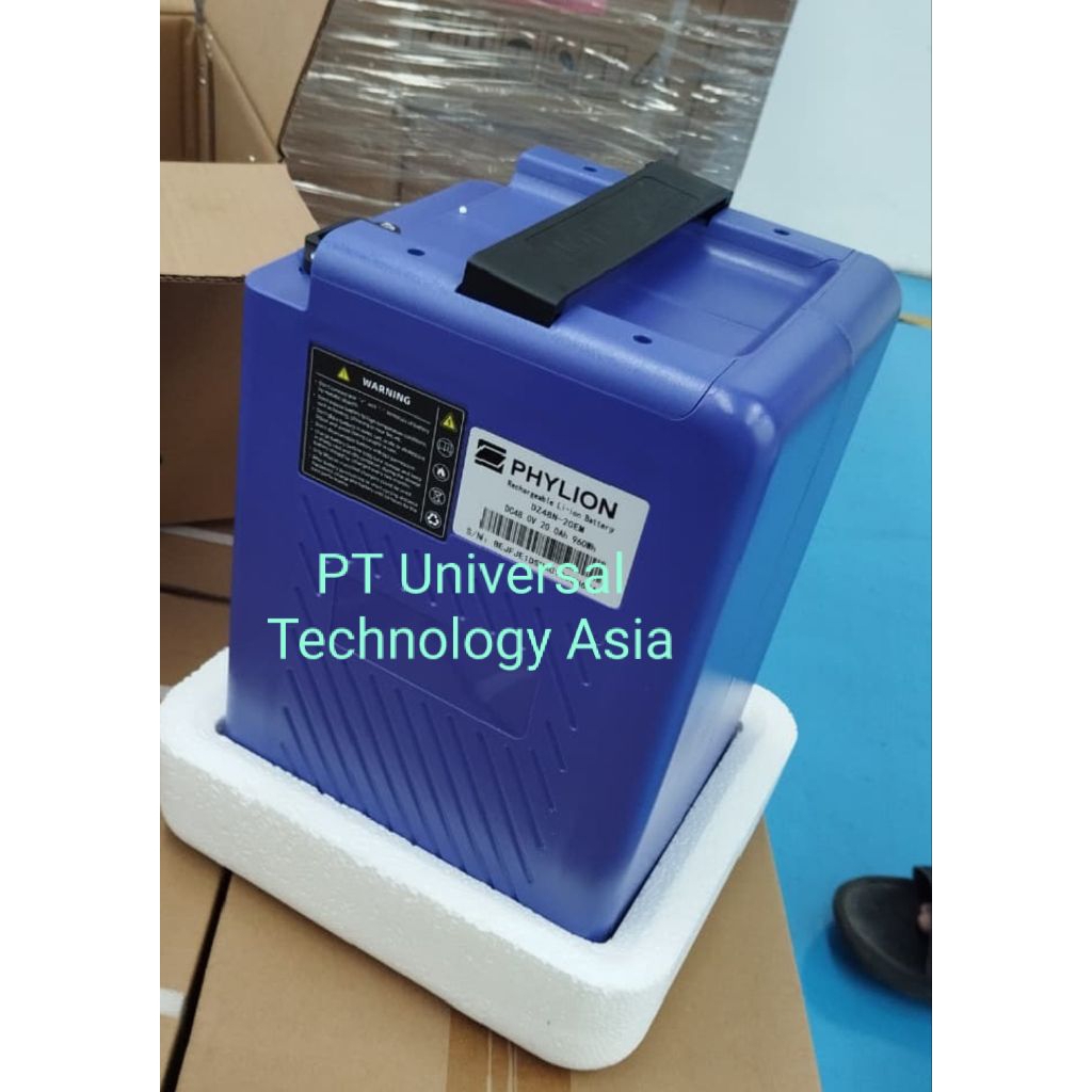 Baterai Lithium Phylion Original 48/20 model berdiri.