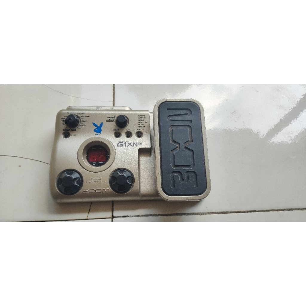 Zoom G1XNext Efek Gitar Digital (SECOND)