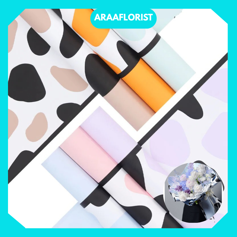 

Flower Wrapping Paper Pastel Girrafe Pattern Kertas Buket Bunga Florist Cellophane KB083