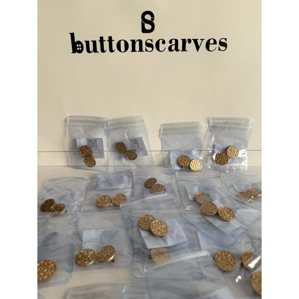 Ready Stock‼️New‼️ Buttonscarves Xanadu Pin Brooch Set (As Is)