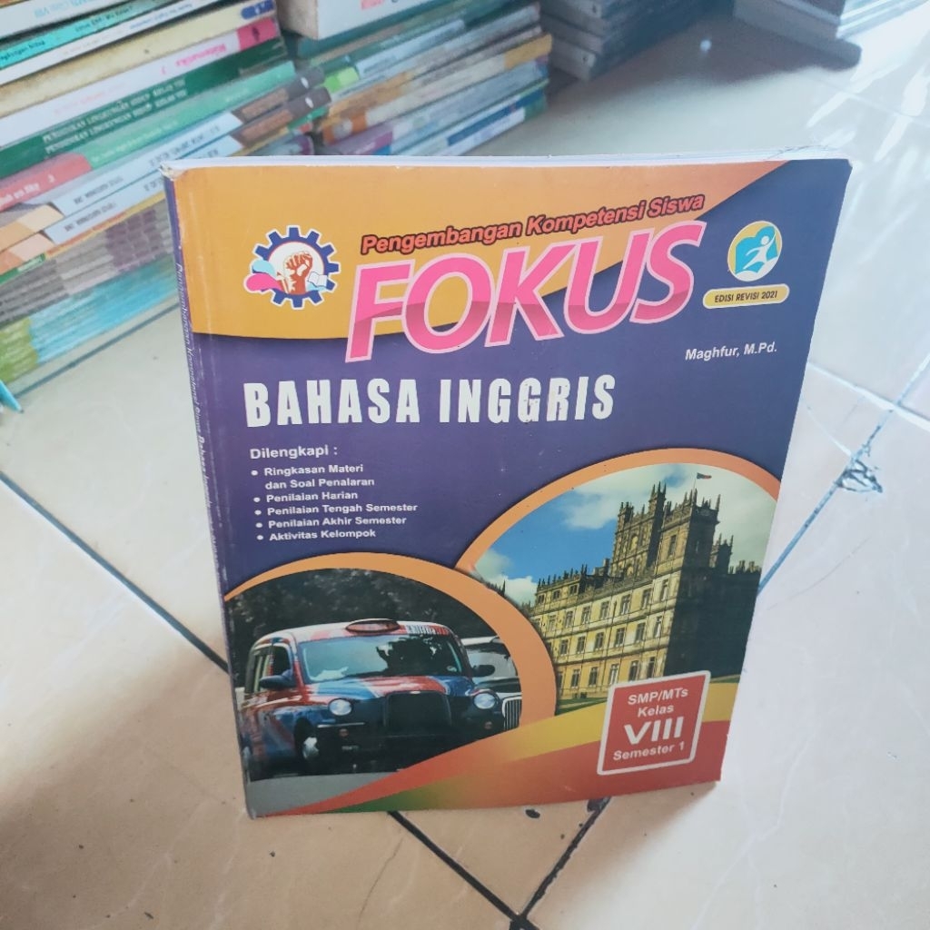 buku fokus bahasa Inggris kelas 8 SMP