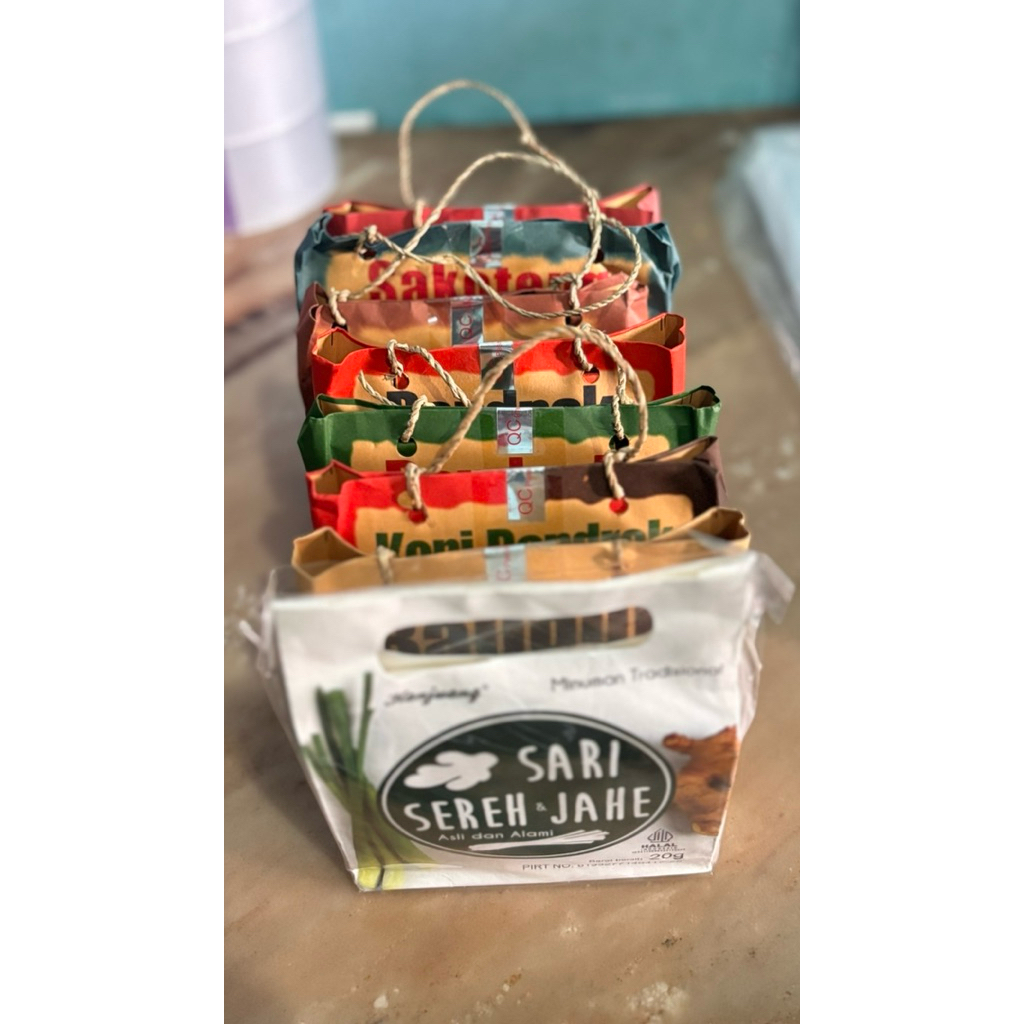 

Bandrek Hanjuang Minuman Rempah Khas Priangan - Shaumango Snack