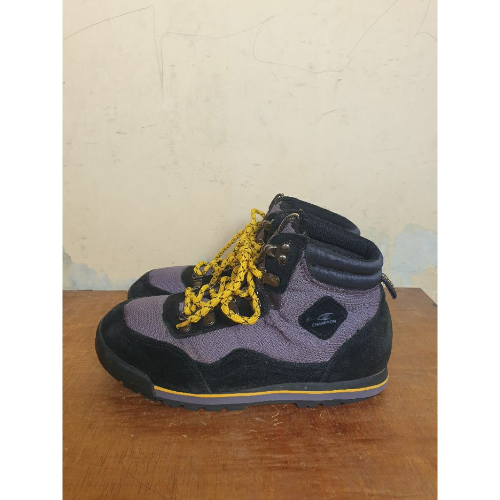Sepatu Outdoor Champion Trekking Hiking Second