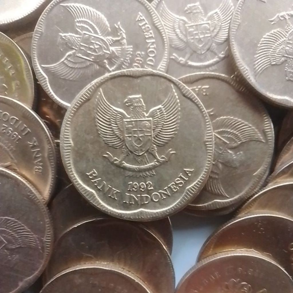 UANG KUNO ASLI 500 MELATI KUNING TAHUN 1992