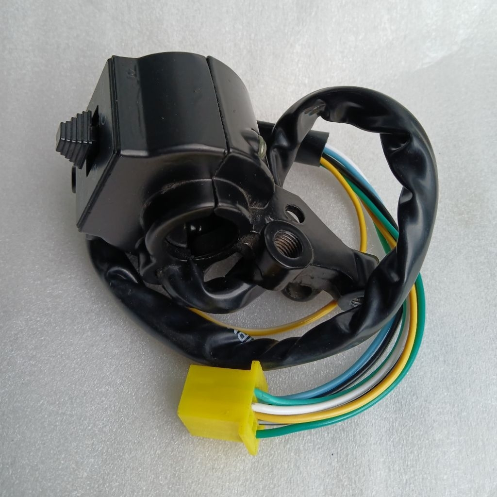 HOLDER KIRI (LH) THUNDER 125- SAKLAR KIRI (LH) THUNDER 125