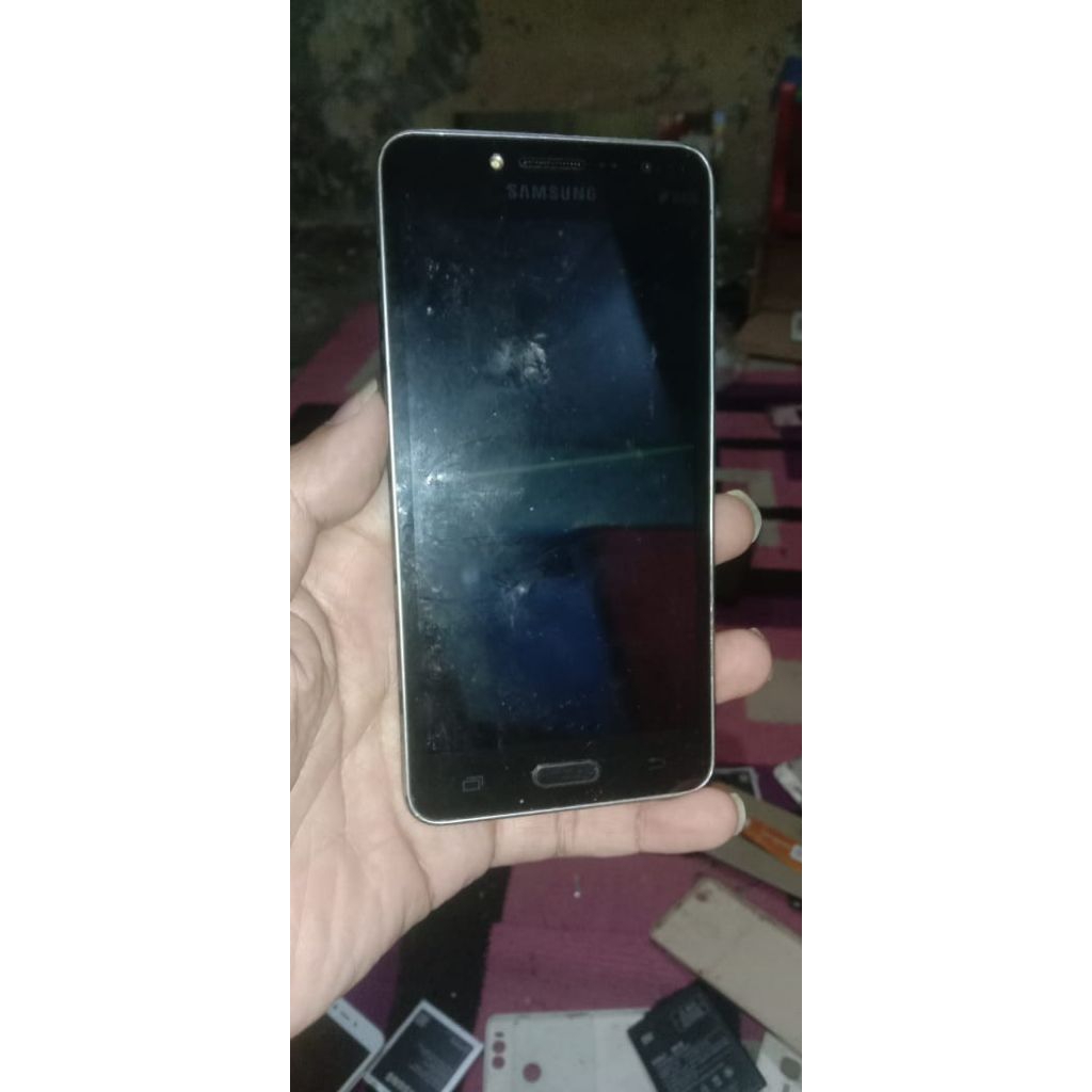 Lcd touchscreen j2 prime