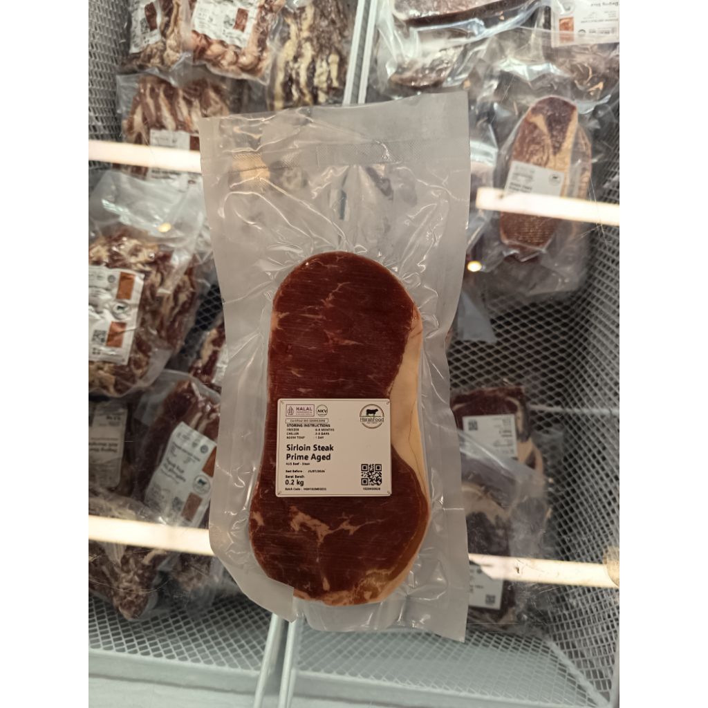 

Sirloin AUS Beef Steak Prime Aged Cut Daging 200gr
