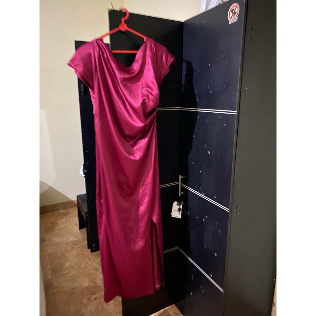 Preloved Dress Satin