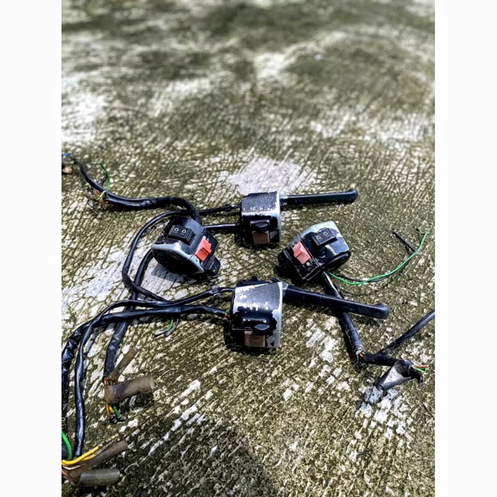 Holder Saklar Kanan Kiri Honda Astrea Prima Star Grand Bulus Astrea Grand Legenda Original