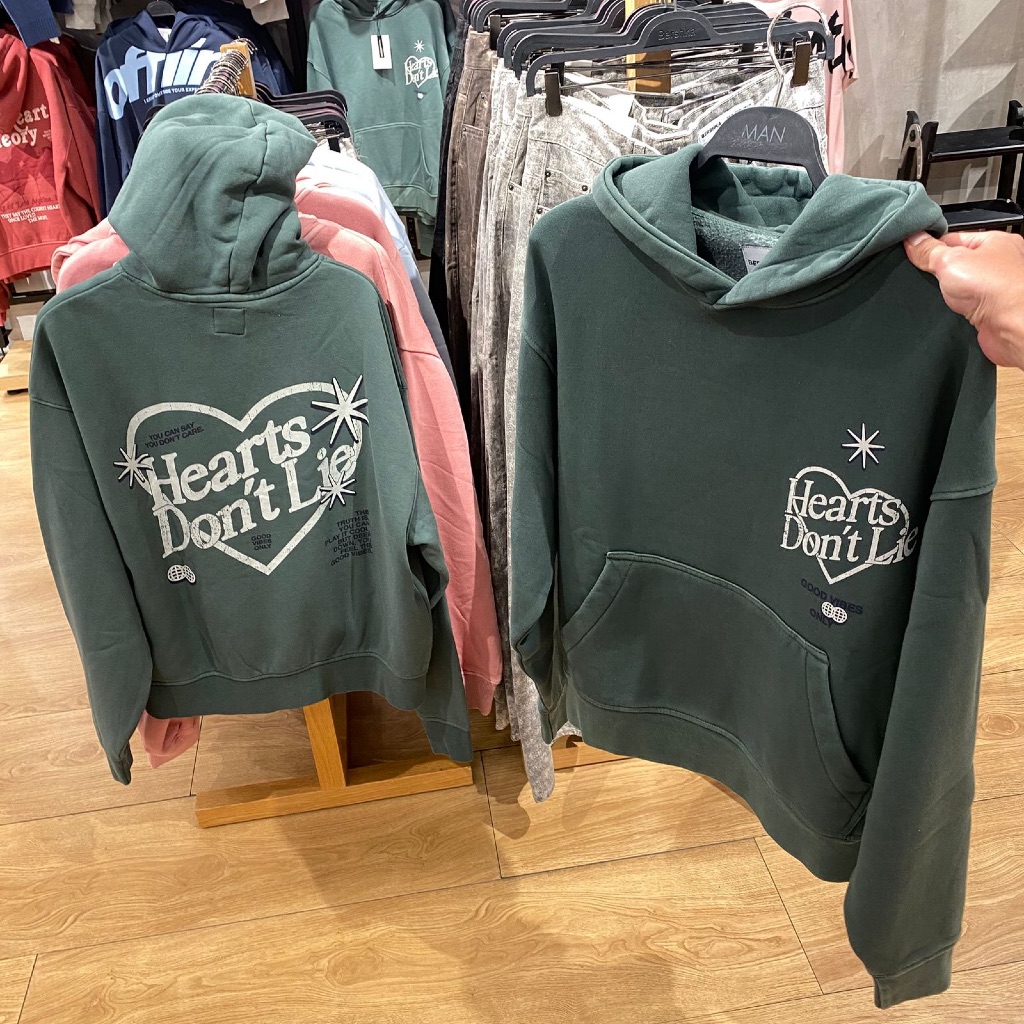 Jastipp. Hoodie Bershka (MAN)