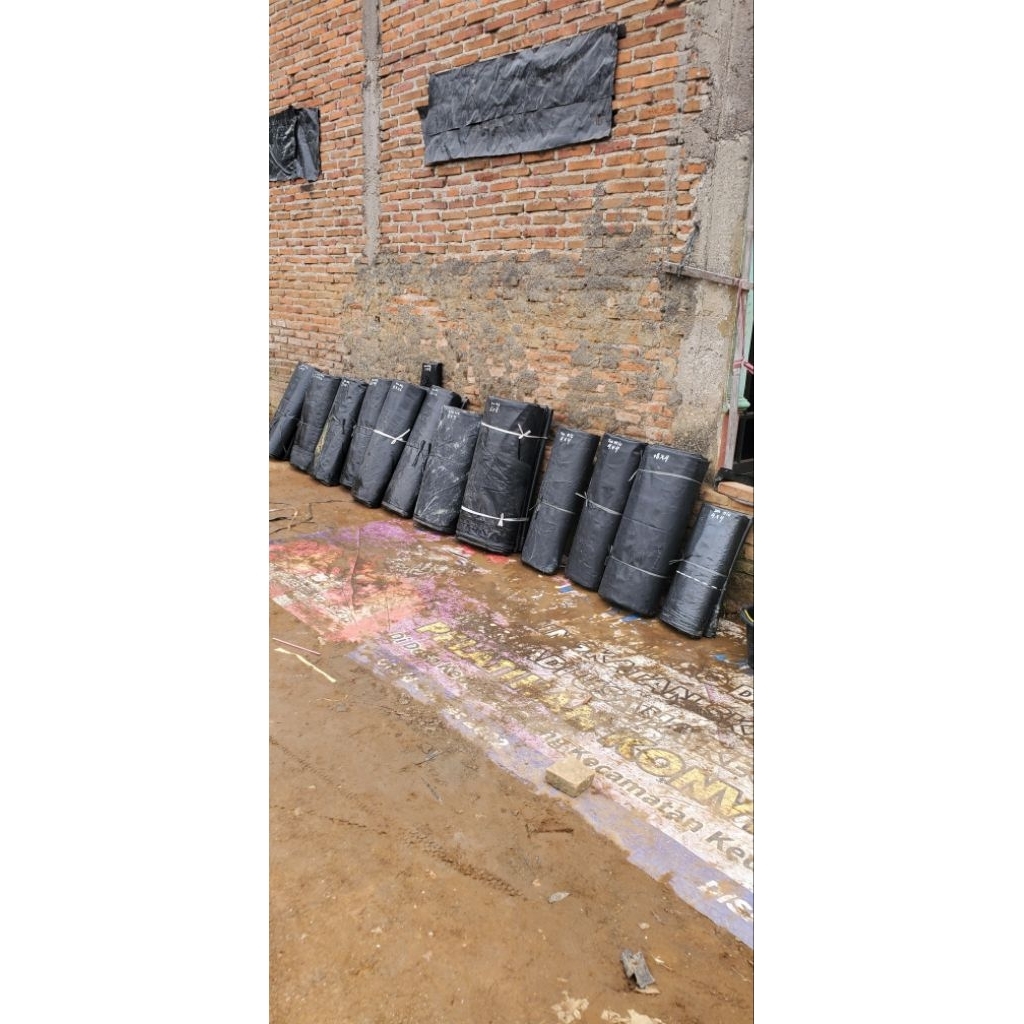 KARPET HDPE/GEOMIMBRANE TEBAL 250 MICRON SAMPE 500MICRON  BEKAS TAMBAK