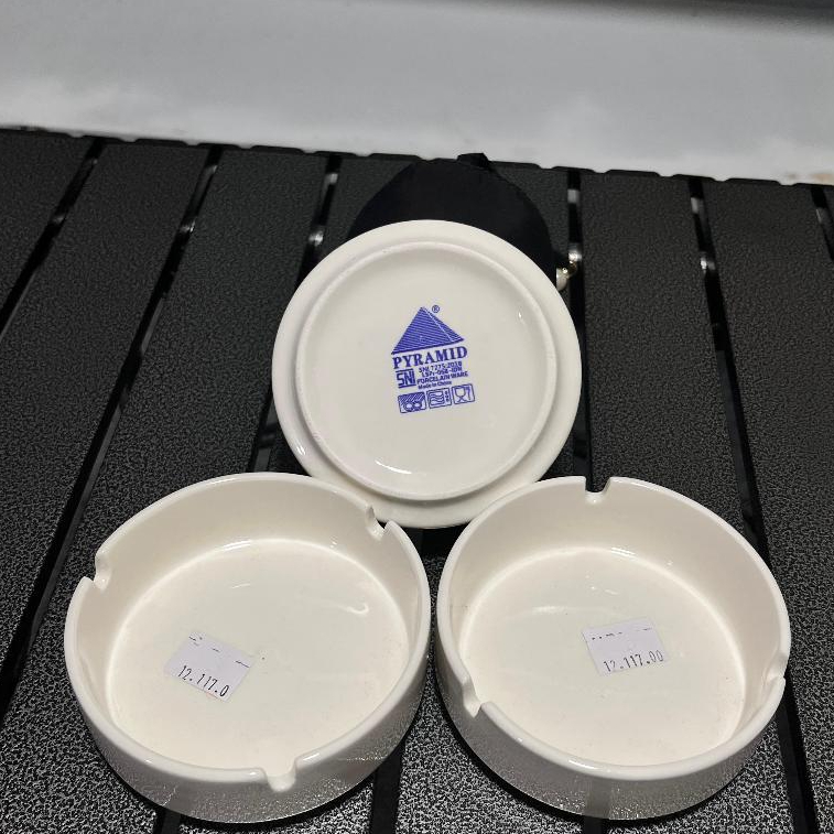 Asbak Rokok Bulat Keramik Putih elegan