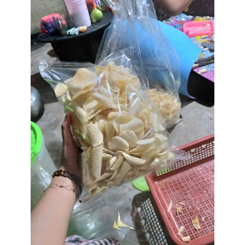 

BALI TUNG CHIPS KERIPIK TALAS