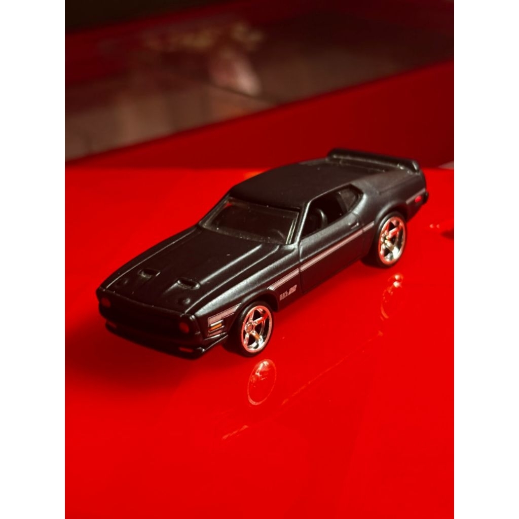 Hot Wheels 1971 Ford Mustang Mach 1