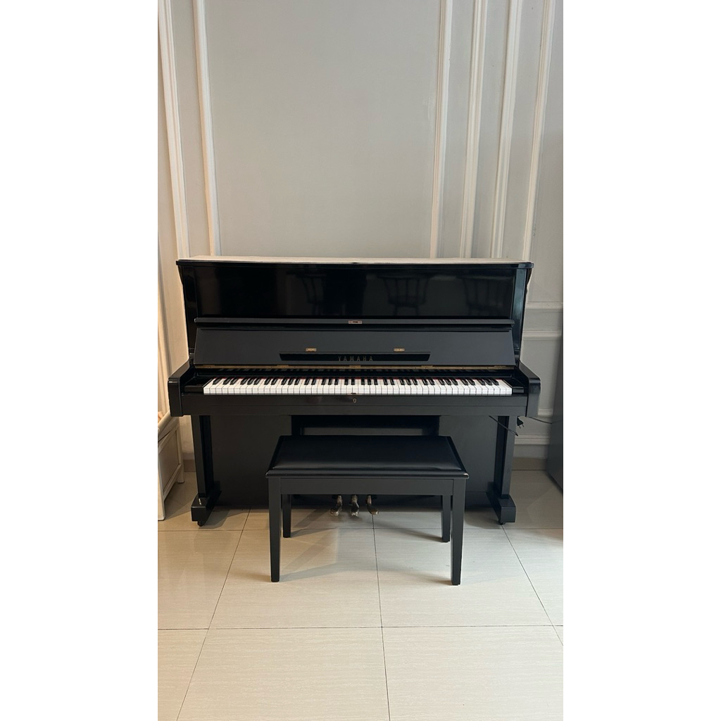 PIANO YAMAHA U1 bulit Japan