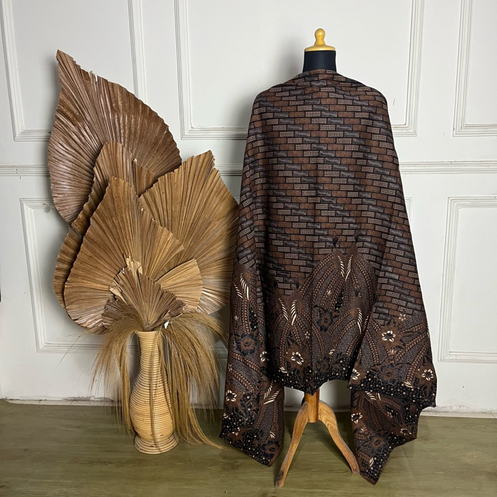 Kain batik merak ngibing dagel