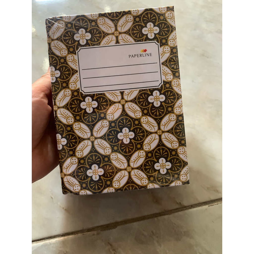 

Buku Hardcover A6 ( Ukuran Kecil ) Paperline isi 100 Lembar / Buku Oktavo 100