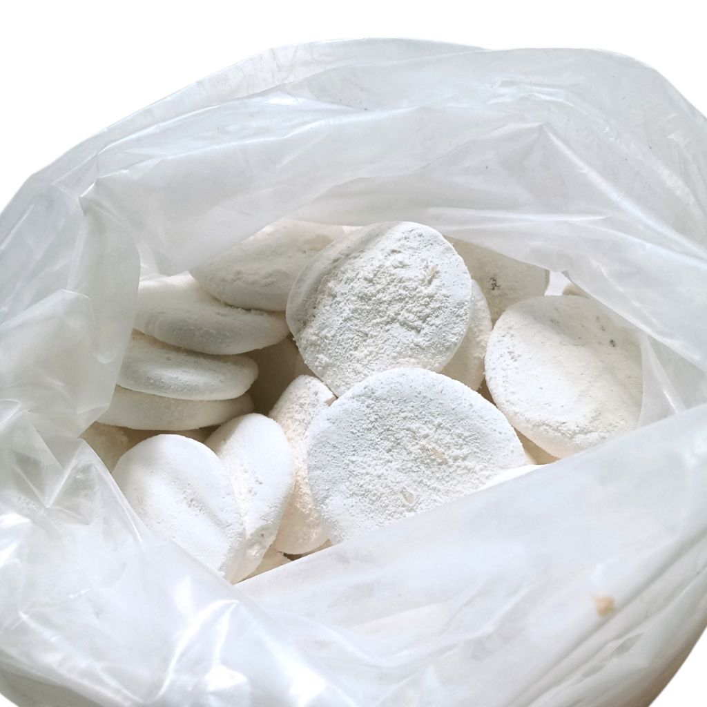 

PROMO!!! Beli 10 gratis 3, Ragi tape kecil bentuk bulat pipih 1 pcs