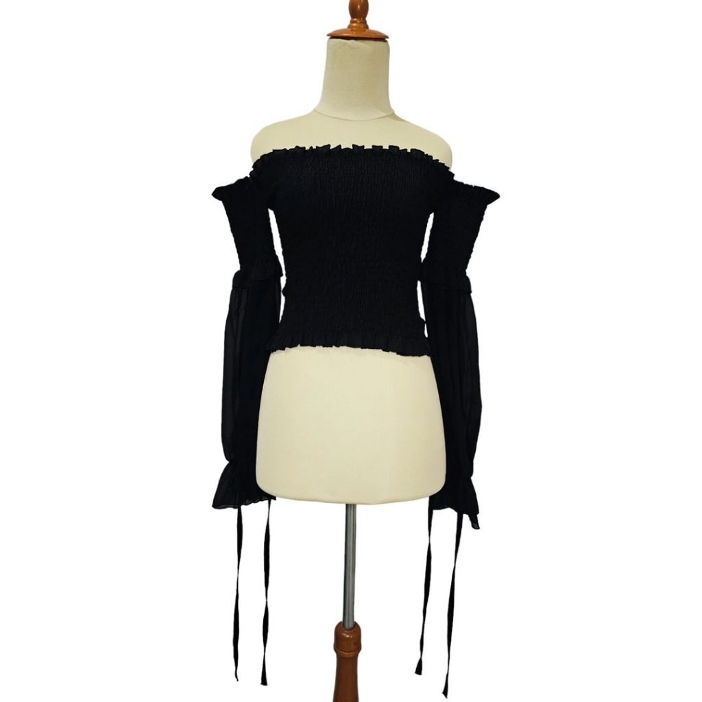 [PRELOVED] Top Sabrina | Atasan Sabrina