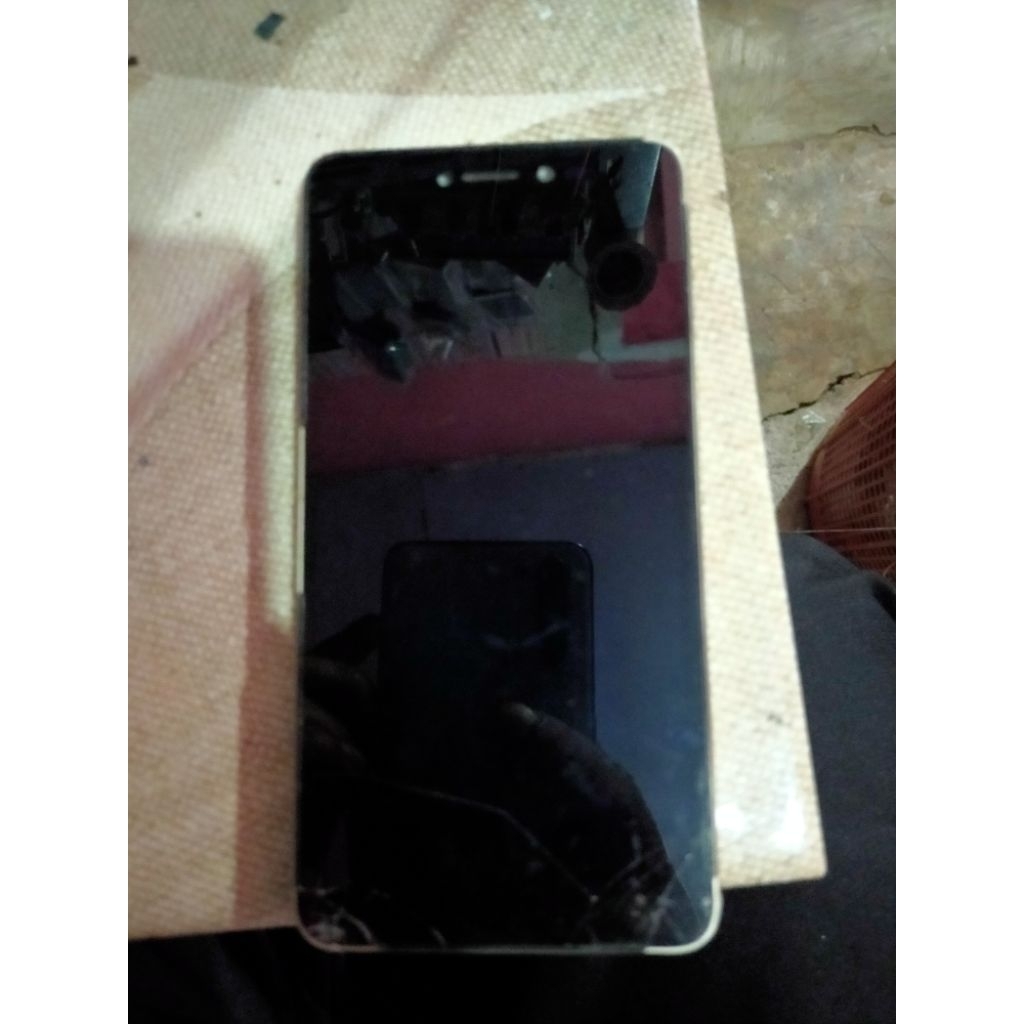 lcd advan i5c plus ori copotan minus retak sentuh normal lcd bersih bonus kesing