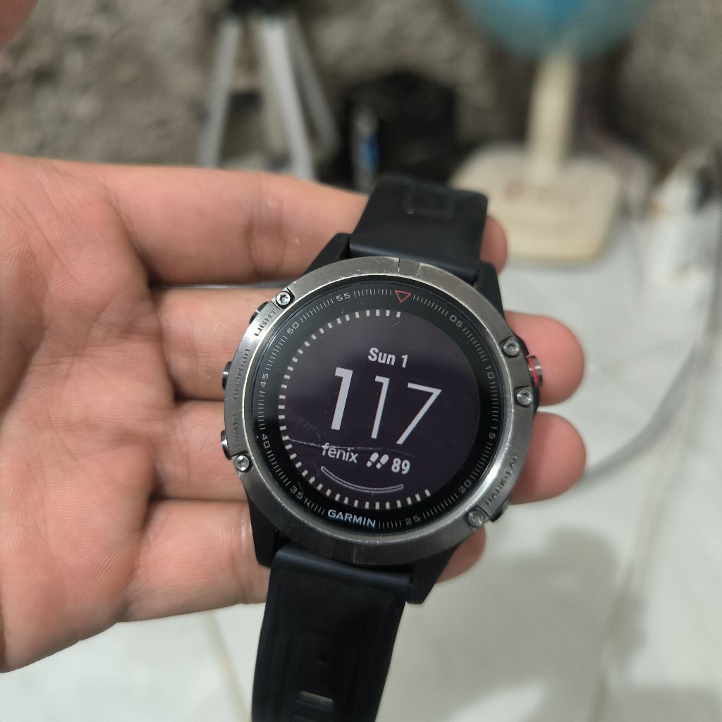 Garmin fenix 5 bekas