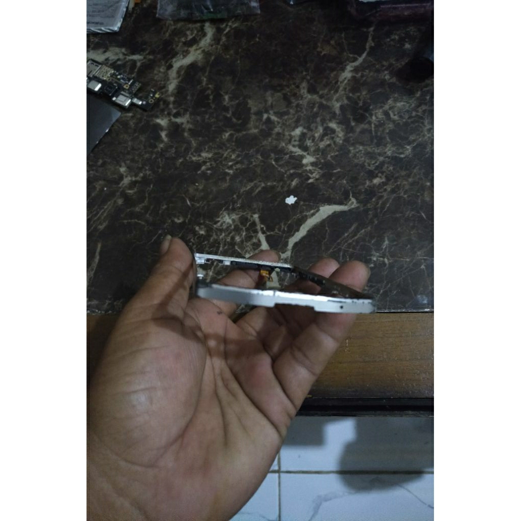 part blackberry porsche design p9983
