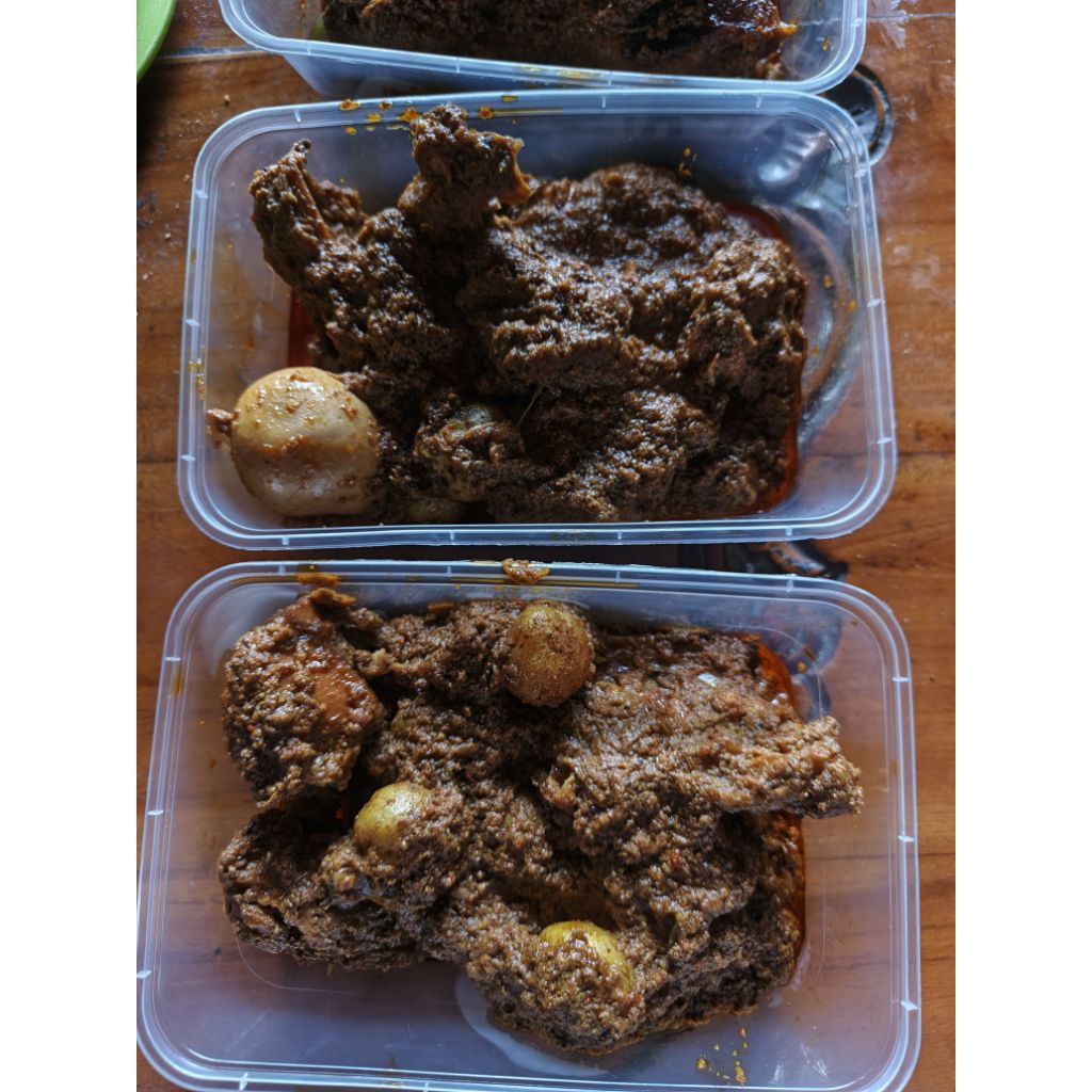 

rendang langkisau, higenis, asli minang, daging sapi setengah kilo mentah nya,