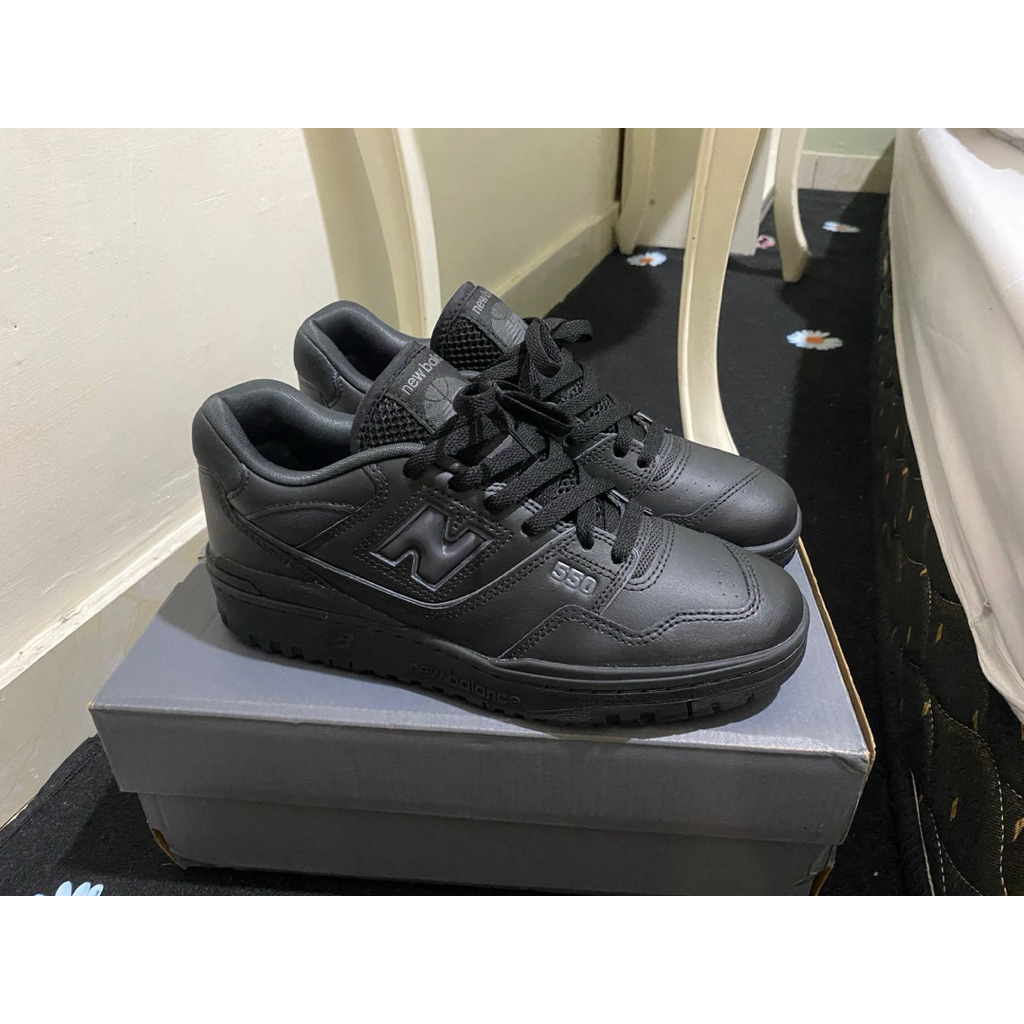 New Balance 550.