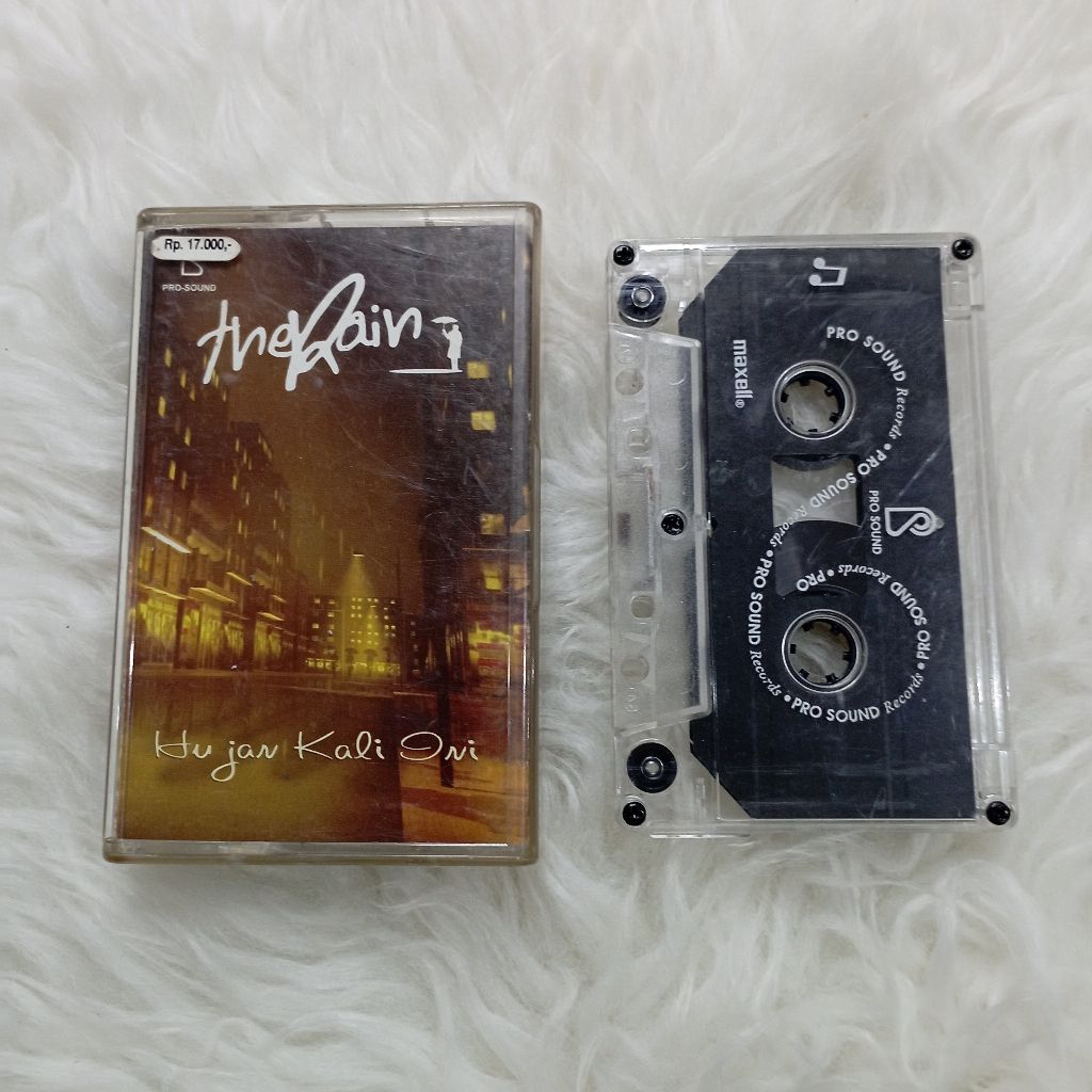 Kaset Pita The Rain