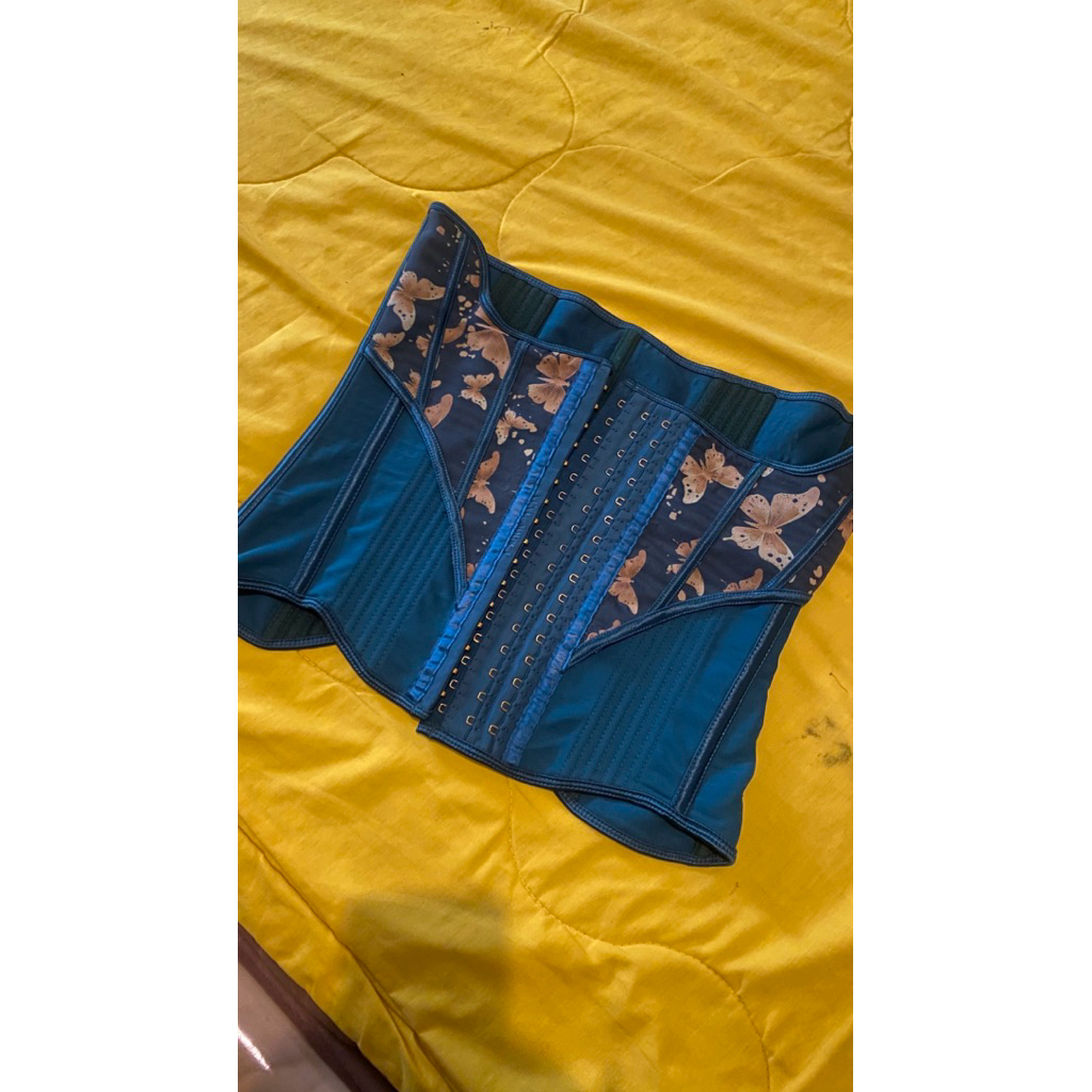 Korset yuyu addict preloved size XL