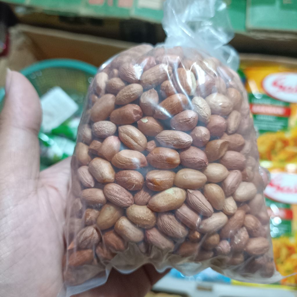 

Kacang Tanah 250gr Peanut Kacang Kulit 1/4 Betimbang Timbangan