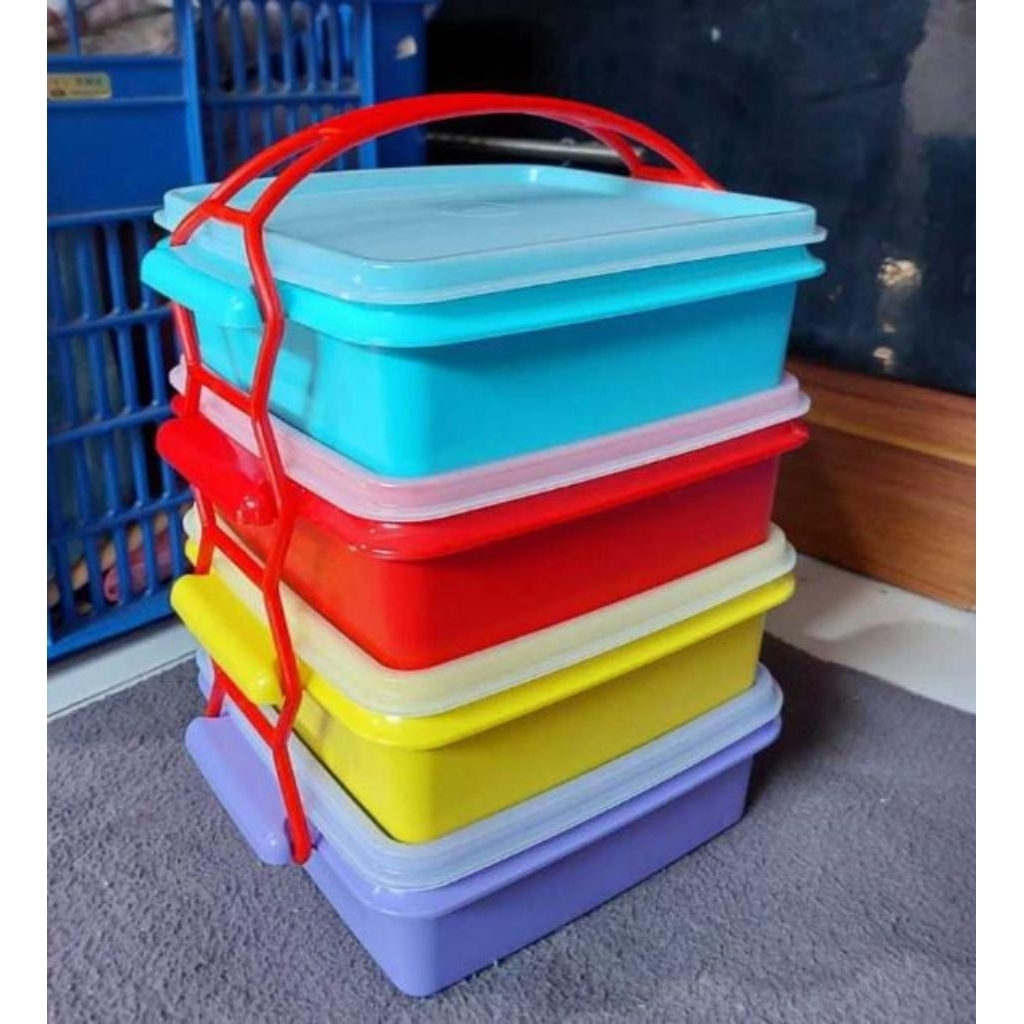 rantang 4susun Tupperware