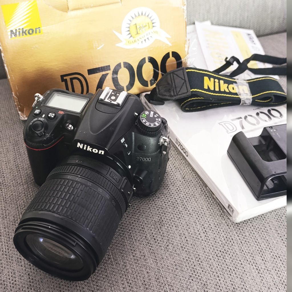 Nikon D7000 Lensa 18-105mm VR