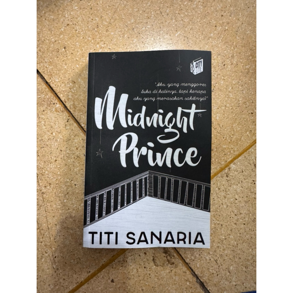 [PRE LOVED] MIDNIGHT PRINCE NOVEL / NOVEL WATTPAD OFFICIAL