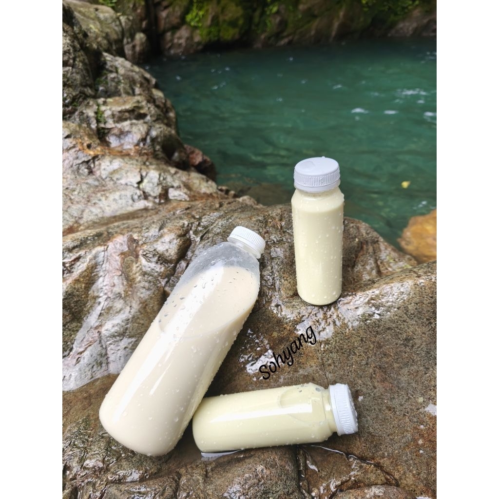 

SOHYANG (soya/susu kedelai murni tanpa pengawet)