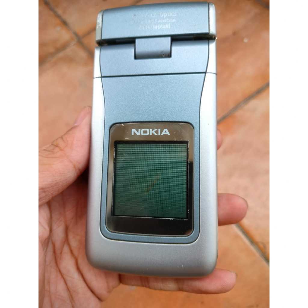 Nokia N90 bahan