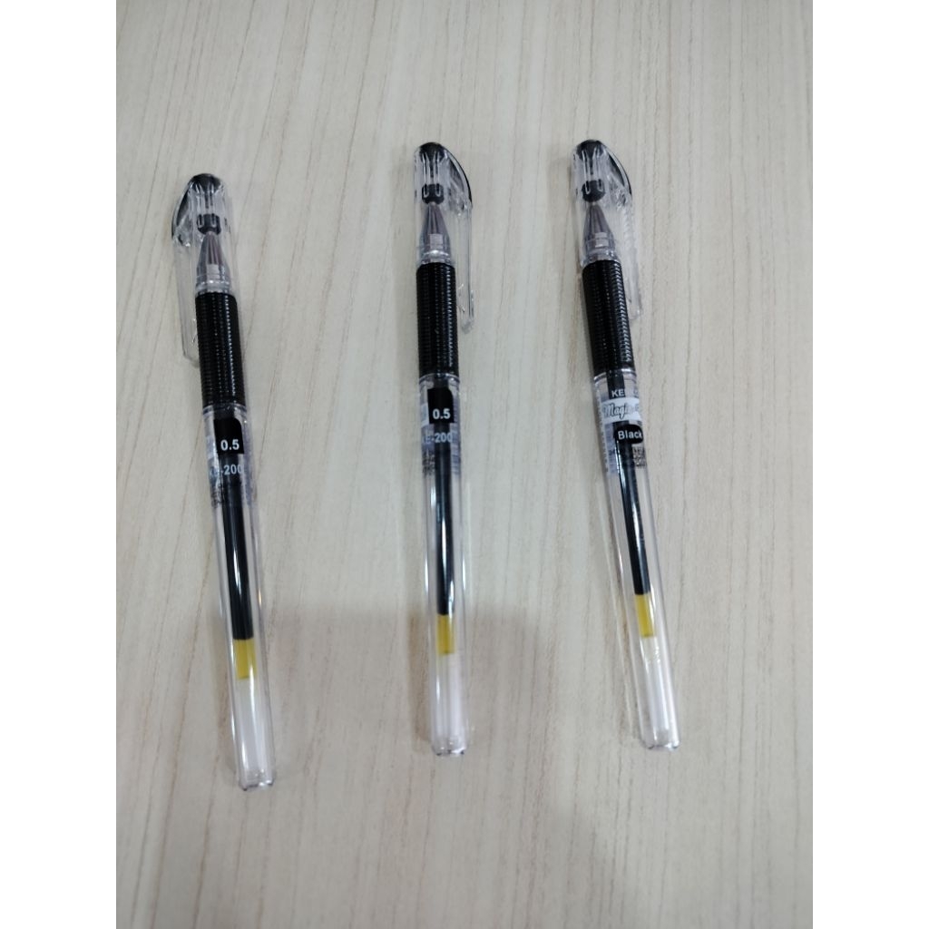 

Pena Gel Kenko Ke-200 Hitam ( pcs)